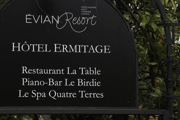 Fußball, EURO 2016, Quartier der deutschen Nationalmannschaft in Evian les Bains SOCCER - UEFA EURO EM Europameisterschaft Fussball 2016, preview EVIAN-LES-BAINS,FRANCE,09.APR.16 - SOCCER - UEFA European Championship EM Europameisterschaft 2016 in France, preview, base camp team Germany, Hotel Ermitage. Image shows a sign. GEPAxpictures xAndreasxPranter