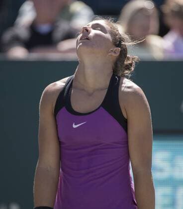 April 9,2016: Sara Errani (ITA) loses to Elena Vesnina (RUS) 6-4, 4-6, 6-2, at the Volvo Car Open being played at Family Circle Tennis Center in Charleston, South Carolina. Ã‚Â© TENNIS 2016: Volvo Car Open APRIL 16 - ZUMAc04_