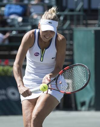April 9, 2016: Elena Vesnina (RUS) defeated Sara Errani (ITA) 6-4, 4-6, 6-2, at the Volvo Car Open being played at Family Circle Tennis Center in Charleston, South Carolina. Ã‚Â© TENNIS 2016: Volvo Car Open APRIL 16 - ZUMAc04_