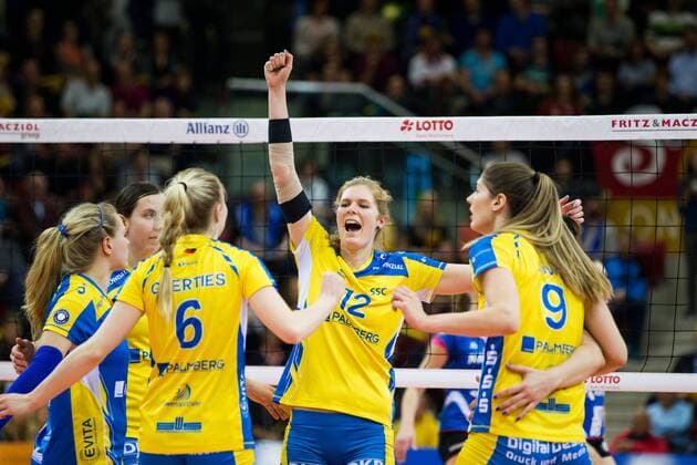 Stuttgart Jubel Anja Brandt ( 12 Schweriner SC); 1. Volleyball Bundesliga Damen Play-Off Halbfinale Spiel 2, SCHARRena, Stuttgart Germany, 20160409; Partie: Allianz MTV Stuttgart vs. Schweriner SC; Copyright: Wuechner Eibner-Pressefoto EP_NWR