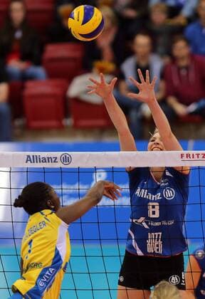 Stuttgart Volleyball Playoff-Halbfinale Allianz MTV Stuttgart vs. Schweriner SC, Kaja Grobelna (Stuttgart, rechts)