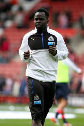 Football - 2015 2016 Premier League - Southampton vs. Newcastle United Cheick Tiote of Newcastle United at St Mary s Stadium Southampton Colorsport Shaun Boggust 