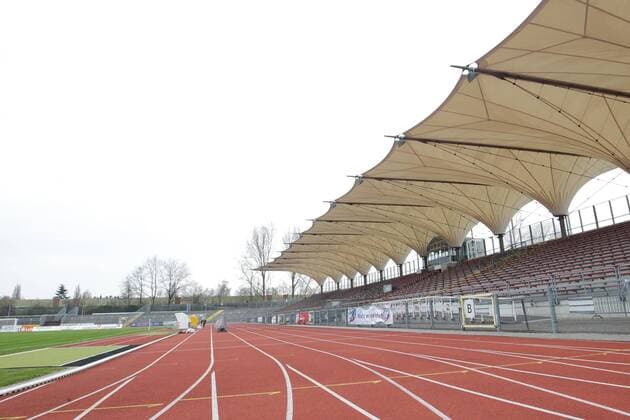 Fußball, Stadiongeschichte VfB Oldenburg Fußball Regionalliga Nord Saison 2015 2016 28. Spieltag am Sonntag, 10. April 2016 im Marschweg-Stadion in Oldenburg: Marschweg-Stadion Übersicht Marschweg-Stadion Marschweg-Stadion Oldenburg