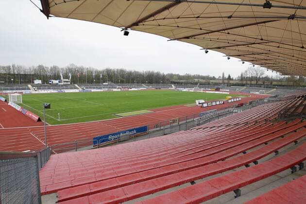 Fußball, Stadiongeschichte VfB Oldenburg Fußball Regionalliga Nord Saison 2015 2016 28. Spieltag am Sonntag, 10. April 2016 im Marschweg-Stadion in Oldenburg: Marschweg-Stadion Übersicht Marschweg-Stadion Marschweg-Stadion Oldenburg