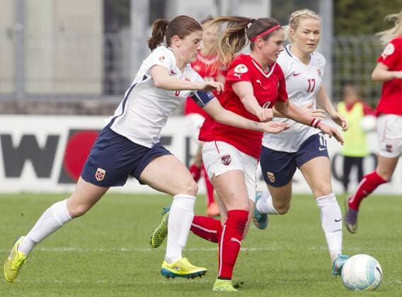 SOCCER - UEFA EURO EM Europameisterschaft Fussball quali women, AUT vs NOR STEYR,AUSTRIA,10.APR.16 - IWOMEN SOCCER - UEFA Women s European Championship EM Europameisterschaft qualification, OEFB international match Länderspiel Austria vs Norway. Image shows Maren Mjelde (NOR), Sarah Zadrazil (AUT) and Lene Mykjaland (NOR). GEPAxpictures xMatthiasxHauer