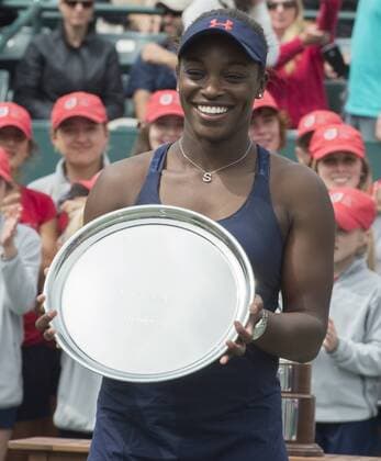 April 10, 2016: Sloane Stephens (USA) wins the final, a trophy, and a car against Elena Vesnina (RUS) 7-6, 6-2, at the Volvo Car Open being played at Family Circle Tennis Center in Charleston, South Carolina. Â© TENNIS 2016: Volvo Car Open APRIL 16 - ZUMAc04_