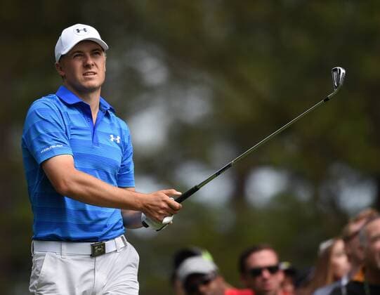 Jordan Spieth hits his tee shot on the 4th hole in the final round of the 2016 Masters Tournament at Augusta National in Augusta, Georgia on April 10, 2016.  MAS20160410109 KEVINxDIETSCH