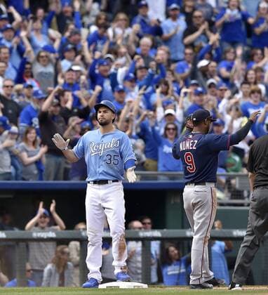 Baseball, MLB, Kansas City Royals - Minnesota Twins April 10, 2016 - Kansas City, MO, USA - Kansas City Royals Eric Hosmer celebrates his RBI triple that scored Lorenzo Cain during the ninth inning on Sunday, April 10, 2016, at Kauffman Stadium in Kansas City, Mo. Minnesota Twins at Kansas City Royals - ZUMAm67_
