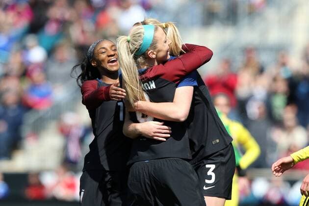 10 April 2016: Julie Johnston (USA) (8) celebrates her first goal with Samantha Mewis (USA) (3) and Crystal Dunn (USA) (left). The United States Women s national team Nationalteam played the Colombia Women s National Team at Talen Energy Stadium in Chester, Pennsylvania in an women s International Friendly Länderspiel soccer game. The U.S. won the match 3-0. (Photograph by Andy Mead YCJ Icon Sportswire) SOCCER: APR 10 Women s - USA v Colombia Icon918160410039 EDITORIAL USE ONLY