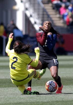 April 10 2016: Crystal Dunn (16) of the USWNT clashes with Carolina Arbelaez (2) of Colombia during an International Friendly Länderspiel match at Talen Energy Stadium, in Chester, PA. USA defeated Colombia 3-0. (Photo by Tony Quinn Icon Sportswire) SOCCER: APR 10 Women s - USA v Colombia Icon25516041042 EDITORIAL USE ONLY