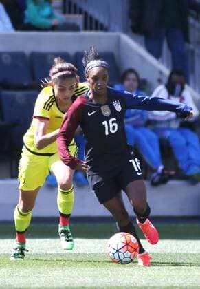 April 10 2016: Crystal Dunn (16) of the USWNT races away from Orianica Velasquez (9) of Colombia during an International Friendly Länderspiel match at Talen Energy Stadium, in Chester, PA. USA defeated Colombia 3-0. (Photo by Tony Quinn Icon Sportswire) SOCCER: APR 10 Women s - USA v Colombia Icon25516041049 EDITORIAL USE ONLY
