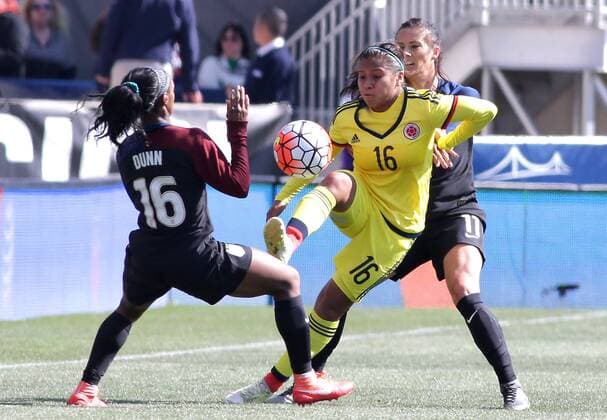 April 10 2016: Crystal Dunn (16) and Ali Krieger (11) of the USWNT defend against Leicy Santos (16) of Colombia during an International Friendly Länderspiel match at Talen Energy Stadium, in Chester, PA. USA defeated Colombia 3-0. (Photo by Tony Quinn Icon Sportswire) SOCCER: APR 10 Women s - USA v Colombia Icon25516041055 EDITORIAL USE ONLY