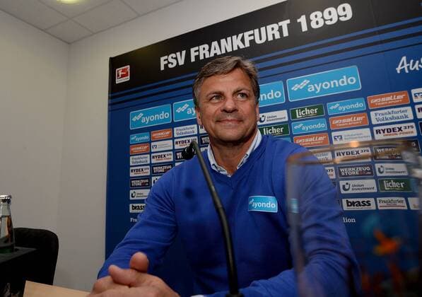 Fußball, Trainerhistorie, FSV Frankfurt 11.04.2016, xfux, Fussball 2.Bundesliga, FSV Frankfurt Pressekonferenz, emspor emonline, v.l. Trainer Falko Goetz (FSV Frankfurt)