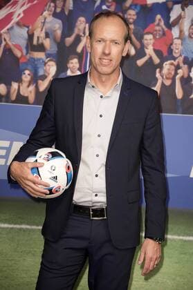 Fußball, EURO 2016, ZDF präsentiert EM Kommentatoren Team Martin Schneider beim Fototermin zur ARD ZDF-Pressekonferenz UEFA EURO EM Europameisterschaft Fussball 2016 im Radialsystem. Berlin, 11.04.2016 Foto:xFredericx xFuturexImage