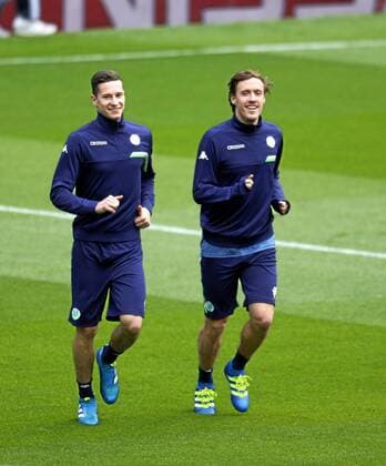 Julian Draxler and Max Kruse VfL Wolfsburg training session before Champions League match against Real Madrid at Bernabeu. xBEATRIZxGUZMANx 
