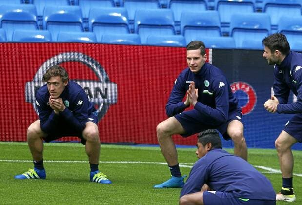 Max Kruse and Julian Draxler VfL Wolfsburg training session before Champions League match against Real Madrid at Bernabeu. xBEATRIZxGUZMANx 