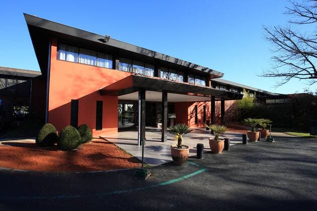 Fußball, EM 2016, Mannschaftsquartier Belgien in Le Pian Medoc Mannschaftshotel des belgischen Nationalteam (BEL) - Diables rouges pour l Euro Golf Hotel & Spa Resort au Pian Medoc - Bordeaux FOOTBALL : Camp de base de la Belgique pour l Euro 2016 - Pian Medoc - 12 04 2016 MarcdeTienda Panoramic 