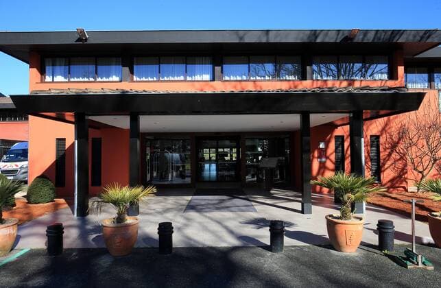 Fußball, EM 2016, Mannschaftsquartier Belgien in Le Pian Medoc Mannschaftshotel des belgischen Nationalteam (BEL) - Diables rouges pour l Euro Golf Hotel & Spa Resort au Pian Medoc - Bordeaux FOOTBALL : Camp de base de la Belgique pour l Euro 2016 - Pian Medoc - 12 04 2016 MarcdeTienda Panoramic 