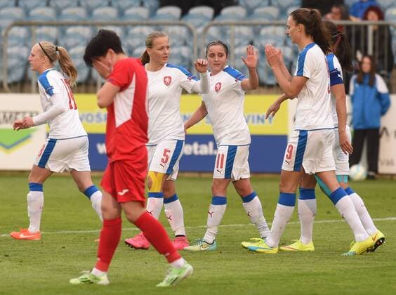 Soccer players of Czech Republic celebrate 4th goal during the women s football European Cup 2017 qualifier, Czech Republic vs Georgia, in Opava, Czech Republic, April 12, 2016. (CTKxPhoto JaroslavxOzana) CTKPhotoP201604120814201  JAO_9794