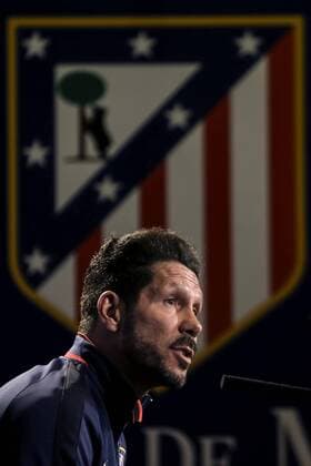 Atletico Madrid s Argentinian head coach Diego Simeone during the press conference PK Pressekonferenz held at Vicente Calderon stadium in Madrid, Spain on 12 April 2016. FC Barcelona Barca will face Atletico Madrid in a Champions League second leg quarter finals soccer match the upcoming 13 April. Atletico Madrid s press conference !ACHTUNG: NUR REDAKTIONELLE NUTZUNG!  20160412-635960843262591857