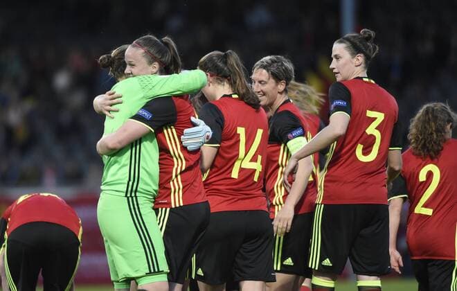 Tine De Caigny celebrates with teammates FOOTBALL FEMININ : Belgique vs Estonie - Qualification Euro 2017 - Louvain - 12 04 2016 PhotoNews Panoramic 