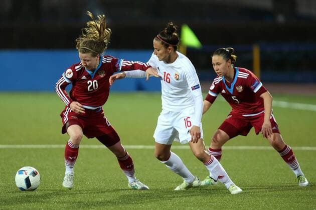 April 12, 2016 - St. Petersburg. UEFA EURO EM Europameisterschaft Fussball 2017 Womens Qualifying, Russia vs Hungary. Players Russia women s national football team Margarita Chernomyrdina (20, burgundy), Elvira Ziyastinova (5, bordeaux), the player Hungary women s national football team Alexander Szarvas (16). KulebyakinxAlexander 