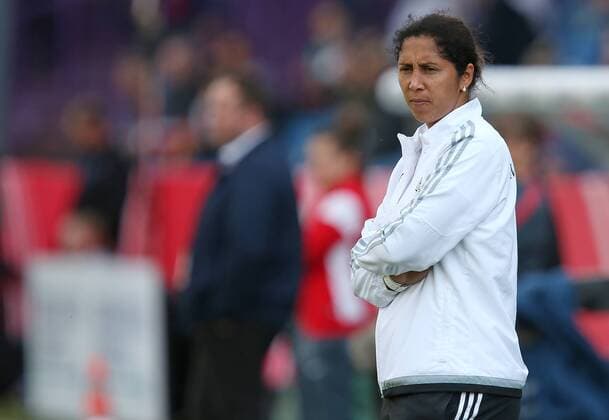 12.04.2016, Fussball Frauen-Länderspiel , EM-Qualifikation, Grupppenspiel, Deutschland - Kroatien, in der Osnatel-Arena Osnabrück. Co-Trainerin Stephanie Steffi Jones (Deutschland) 