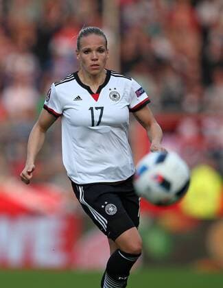 12.04.2016, Fussball Frauen-Länderspiel , EM-Qualifikation, Grupppenspiel, Deutschland - Kroatien, in der Osnatel-Arena Osnabrück. Isabel Kerschowski (Deutschland) 