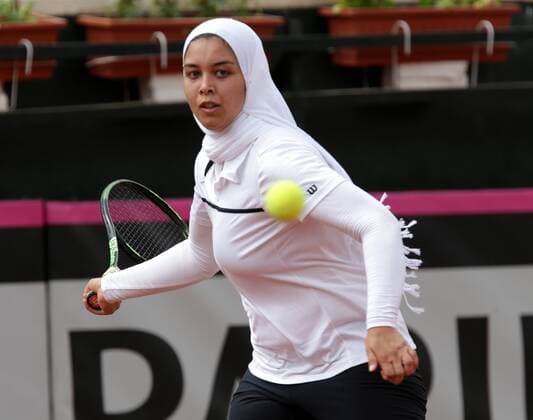 TENNIS - ITF, Fed Cup KAIRO,EGYPT,13.APR.16 - TENNIS - ITF, Fed Cup, Europe Africa Zone II, Group 1, Egypt vs Austria. Image shows Dona Abo Habaga (EGY). GEPAxpictures xWalterxLuger