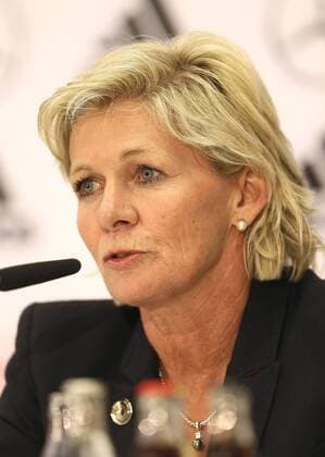 Foto : Bundestrainerin Silvia NEID ( Deutschland ) Fussball Länderspiel der Damen - EM - Qualifikation am Di. 12.04.2016 Deutschland - Kroatien