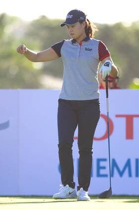 April 13, 2016 - In Gee Chun checks the wind during the first round of the Lotte Championship presented by Hershey at Ko Olina Golf Club in Kapolei, HI LPGA Golf Damen Golf 2016: Lotte Championship APR 13 - ZUMAc04_
