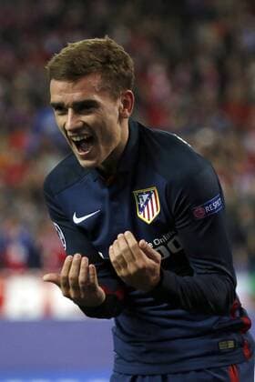 Atletico de Madrid French forward Antoine Griezmann celebrates his first goal for the team during a Champions League quarter final second leg match between Atletico de Madrid and FC Barcelona Barca at Vicente Calderon stadium in Madrid, Spain, 13 April 2016. ATLETICO MADRID VS BARCELONA !ACHTUNG: NUR REDAKTIONELLE NUTZUNG!  MAD018 20160413-635961805153058226