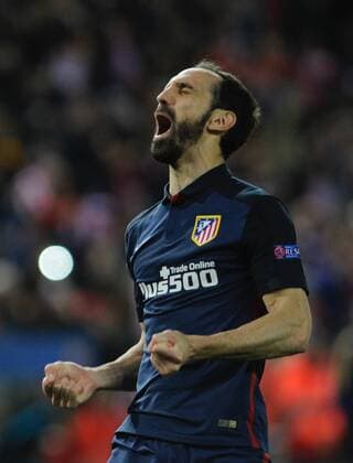 Atletico de Madrid Defender, Juan Francisco Torres Belen - JUANFRAN, number 20 . Round Quarter-Finals 2nd leg of the CHAMPIONS league, soccer match between Atletico de Madrid - FC Barcelona Barca at the Vicente Calderon estadium, Madrid - Spain (ESP) by April 13, 2016. PHOTO: Gregorio Lopez.  xGregorioxLopezx x SOCCERxSPAINx