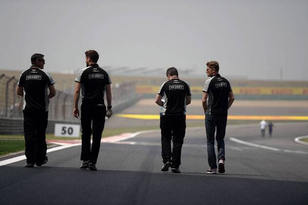 Chinese Grand Prix, Shanghai 14 - 17 April 2016 14.04.2016 - Nico Hulkenberg (GER) Sahara Force India F1 VJM09 