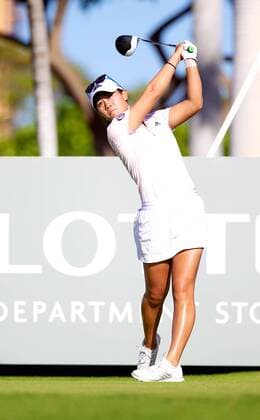 April 14, 2016 - Danielle Kang hits her drive on the 1st hole during the second round of the Lotte Championship presented by Hershey at Ko Olina Golf Club in Kapolei, HI LPGA Golf Damen Golf 2016: Lotte Championship APR 14 - ZUMAc04_