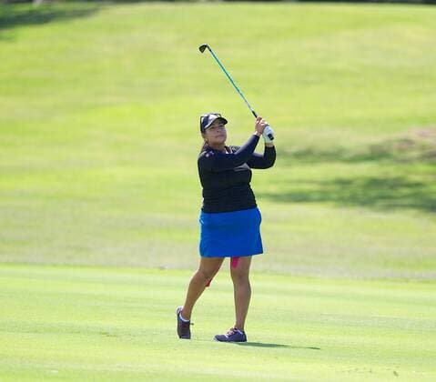 April 14, 2016 - Lizette Salas hits her approach to the 18th green during the second round of the Lotte Championship presented by Hershey at Ko Olina Golf Club in Kapolei, HI LPGA Golf Damen Golf 2016: Lotte Championship APR 14 - ZUMAc04_