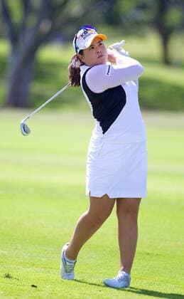 April 14, 2016 - In Bee Park hits her approach shot to the 18th green during the second round of the Lotte Championship presented by Hershey at Ko Olina Golf Club in Kapolei, HI LPGA Golf Damen Golf 2016: Lotte Championship APR 14 - ZUMAc04_