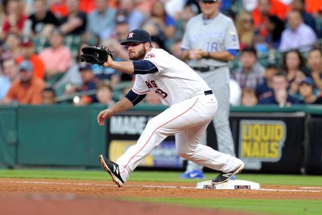 APR 14 2016: Houston Astros first baseman Tyler White (13) reaches out to catch a fielded ball for an out during the second inning of the MLB Baseball Herren USA baseball game between the Houston Astros and the Kansas City Royals from Minute Maid Park in Houston, TX. Credit image: MLB 2016: Royals vs Astros APR 14 - ZUMAc04_