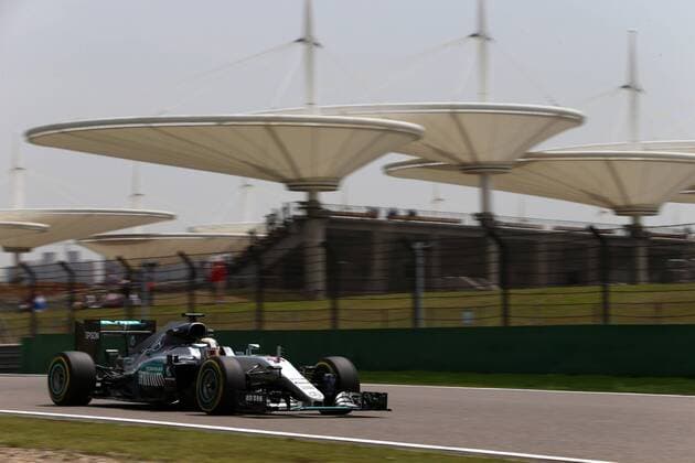 Chinese Grand Prix, Shanghai 14 - 17 April 2016 15.04.2016 - Free Practice 1, Lewis Hamilton (GBR) Mercedes AMG F1 W07 Hybrid 