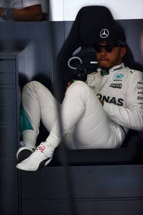 Chinese Grand Prix, Shanghai 14 - 17 April 2016 15.04.2016 - Free Practice 1, Lewis Hamilton (GBR) Mercedes AMG F1 W07 Hybrid 