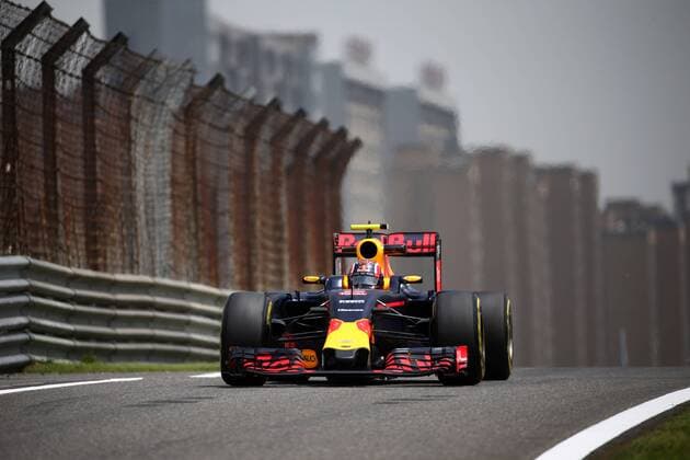 Chinese Grand Prix, Shanghai 14 - 17 April 2016 15.04.2016 - Free Practice 1, Daniil Kvyat (RUS) Red Bull Racing RB12 
