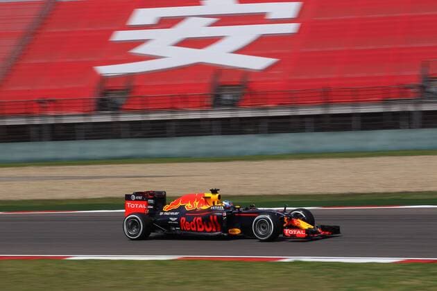 Chinese Grand Prix, Shanghai 14 - 17 April 2016 15.04.2016 - Free Practice 1, Daniel Ricciardo (AUS) Red Bull Racing RB12 