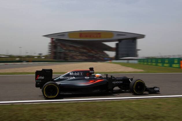 Chinese Grand Prix, Shanghai 14 - 17 April 2016 15.04.2016 - Free Practice 1, Fernando Alonso (ESP) McLaren Honda MP4-31 