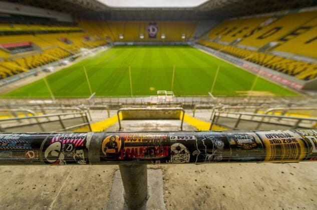 Fußball, Stadiongeschichte SG Dynamo Dresden Übersicht im DDV-Stadion in Dresden aus dem K-Block heraus, aufgenommen am Dienstag (12.04.2016). RM001