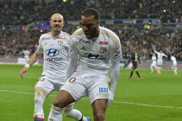 Fußball, Olympique Lyon - OGC Nizza Jubel Alexandre Lacazette (lyon) FOOTBALL : Lyon vs Nice - Ligue 1 - 15 04 2016 FredericChambert 