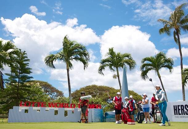 April 15, 2016 - Su Yeon Jang hits her tee shot on the 1st hole during the third round of the Lotte Championship presented by Hershey at Ko Olina Golf Club in Kapolei, HI LPGA Golf Damen Golf 2016: Lotte Championship APR 15 - ZUMAc04_