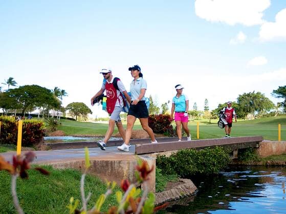 April 15, 2016 - Danielle Kang crosses the 18th hole bridge during the third round of the Lotte Championship presented by Hershey at Ko Olina Golf Club in Kapolei, HI LPGA Golf Damen Golf 2016: Lotte Championship APR 15 - ZUMAc04_