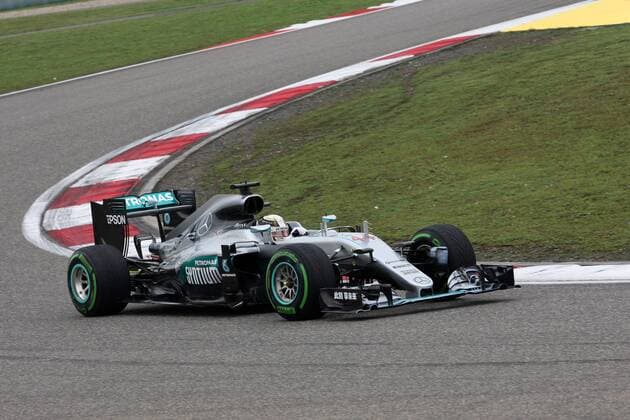 Formel 1, GP von China, Qualifiying Chinese Grand Prix, Shanghai 14 - 17 April 2016 16.04.2016 - Qualifying, Lewis Hamilton (GBR) Mercedes AMG F1 W07 Hybrid 