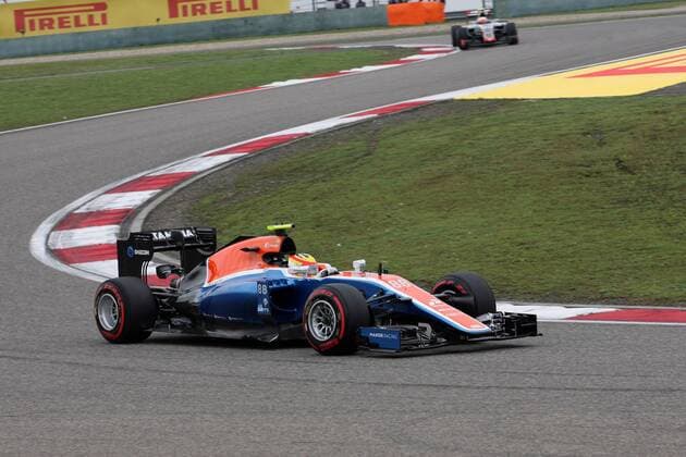 Formel 1, GP von China, Qualifiying Chinese Grand Prix, Shanghai 14 - 17 April 2016 16.04.2016 - Qualifying, Rio Haryanto (IND) Manor Racing MRT05 