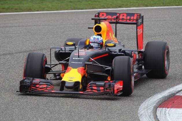 Formel 1, GP von China, Qualifiying Chinese Grand Prix, Shanghai 14 - 17 April 2016 16.04.2016 - Qualifying, Daniel Ricciardo (AUS) Red Bull Racing RB12 